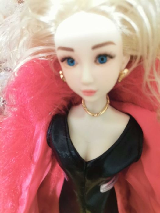 Красива колекционерска кукла MF 32 см