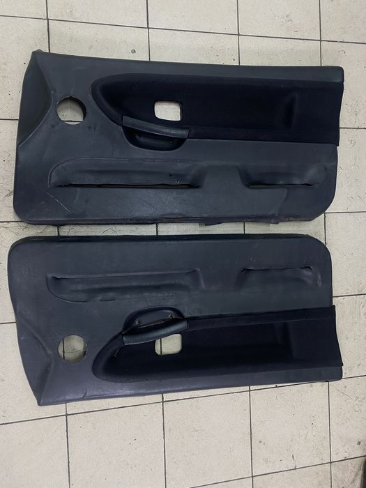 Продам дверные карты е36 Купэ