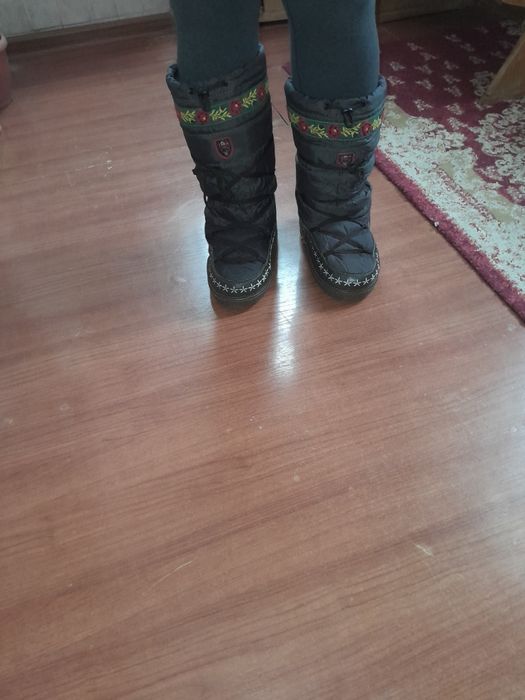 Продам сапоги женские