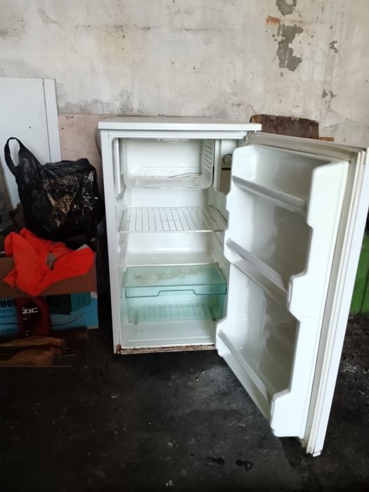 Холодильник маленький