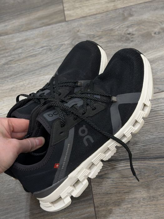 Кроссовки On Running