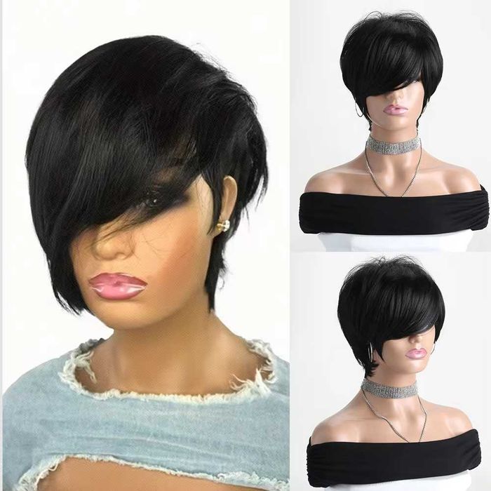 Асиметрична къса черна перука на една страна