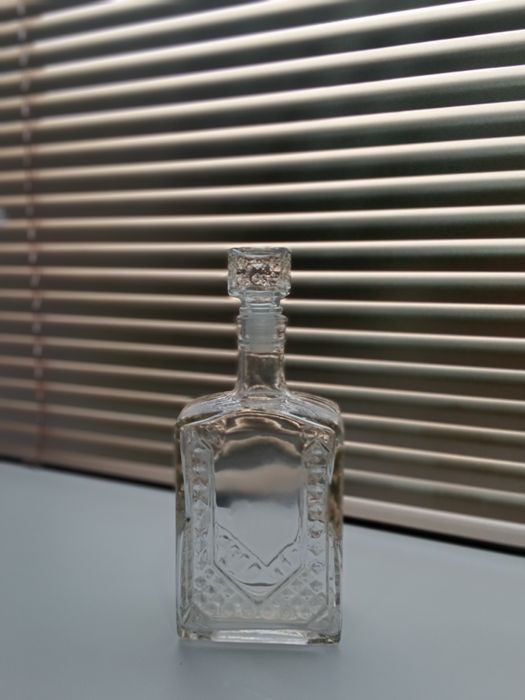 Продам      графины