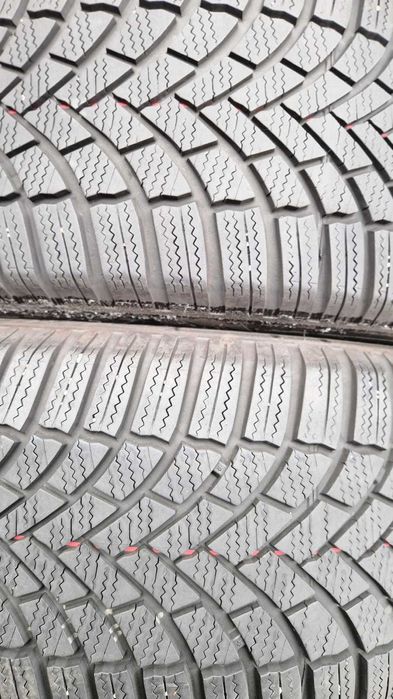 Anvelope iarna 225 50 R 17 Bridgestone.