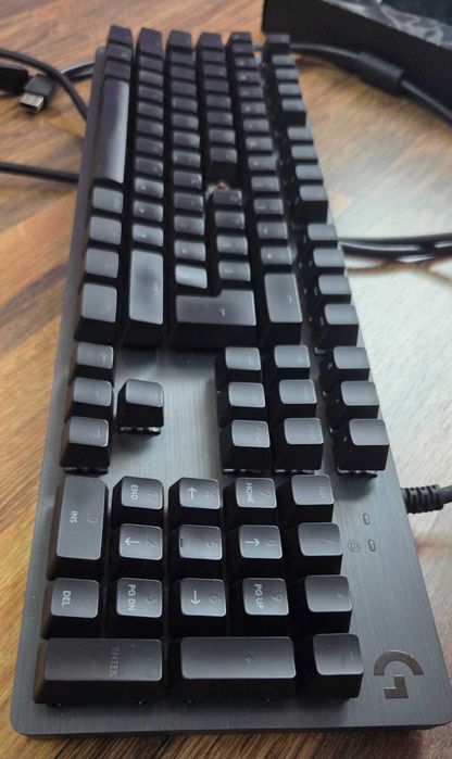 Клавиатура (Повредена/за Части): Logitech G512 Carbon GX Brown RGB