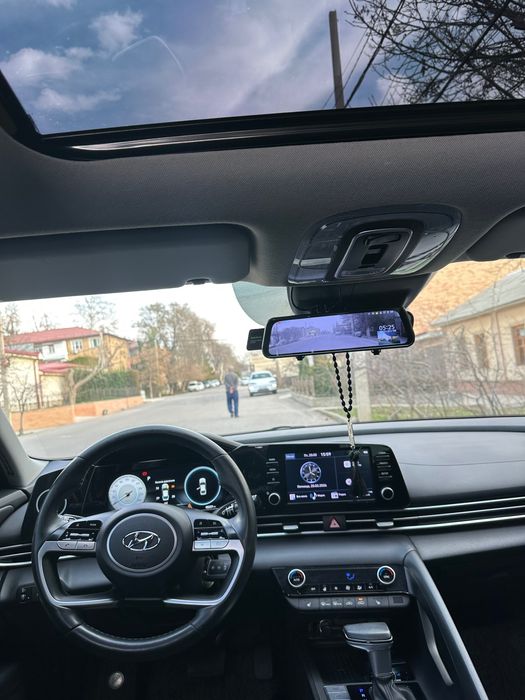Продается автомобиль Hyundai Elantra
