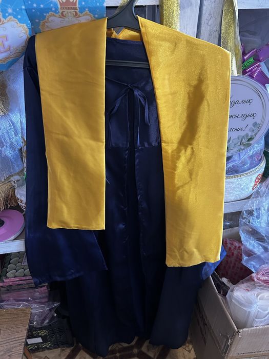 Новая мантия для выпускников