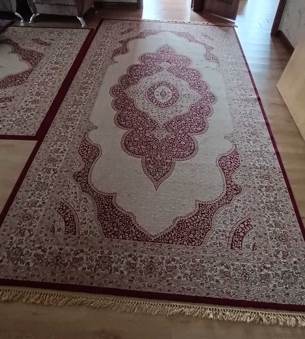 Ковры разные б/у