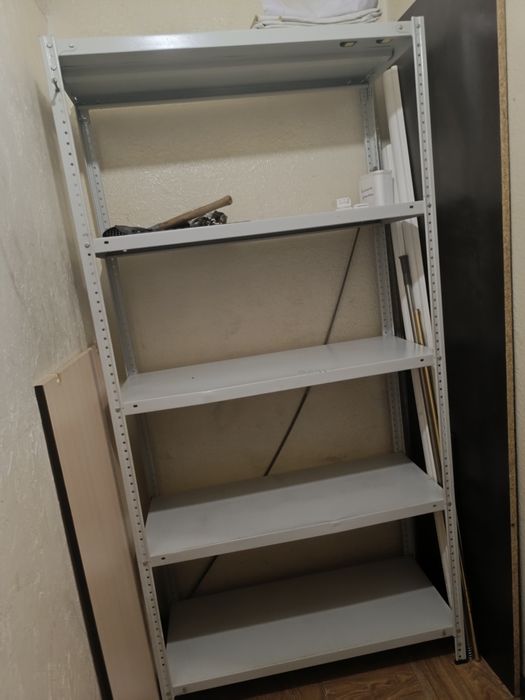 Металлический стеллаж