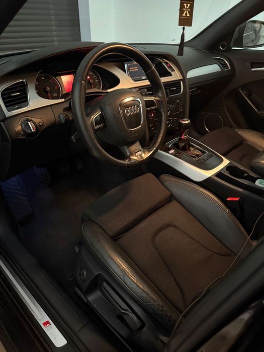 Audi a4 b8 s line