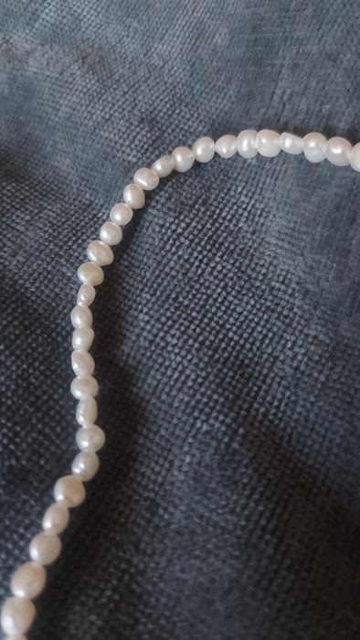 Сребърно колие с перли