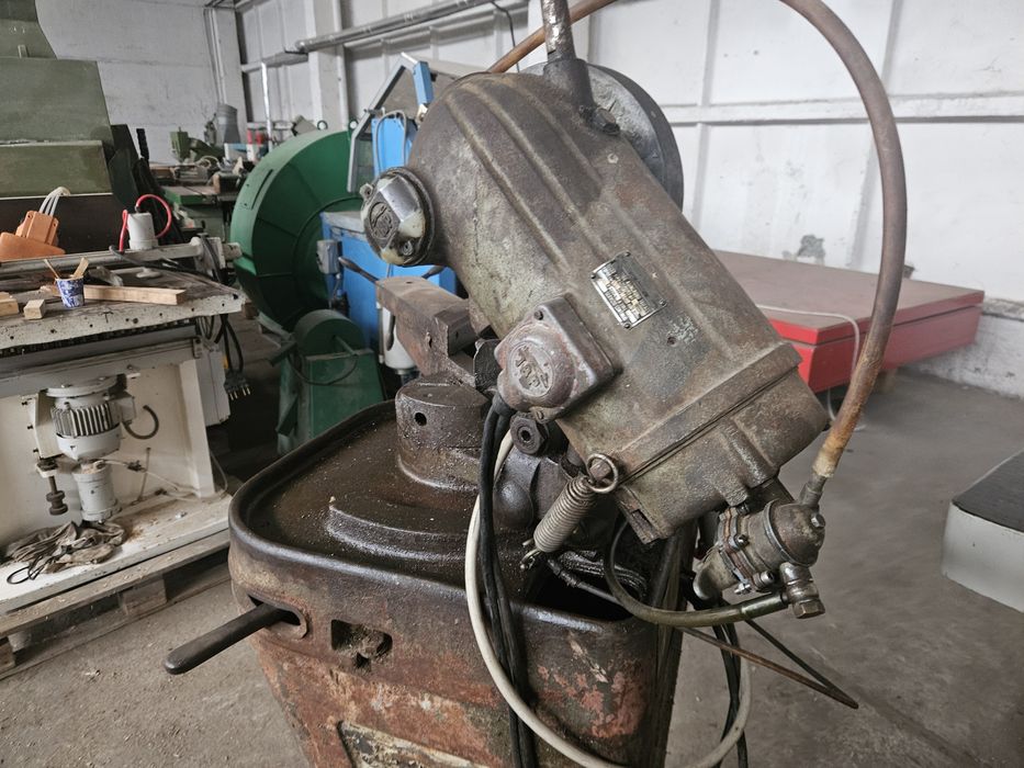 пендула за метал