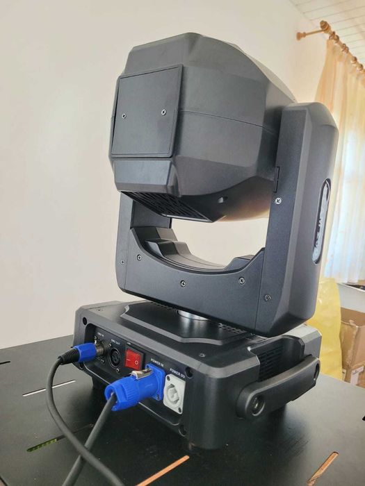 Beam-uri 8R 250W 2 prisme led ring lumini moving head dj formatii club