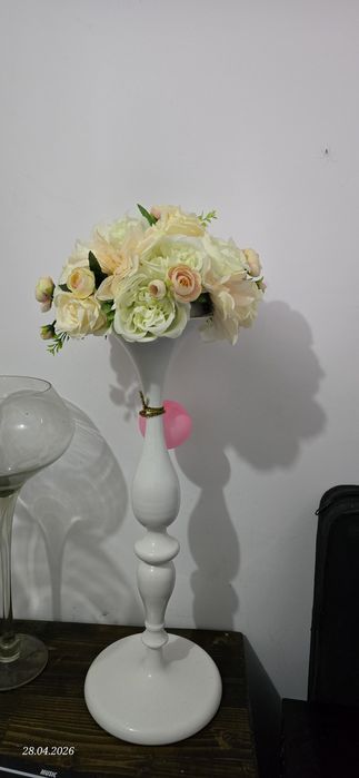 Mese si scaune de vanzare