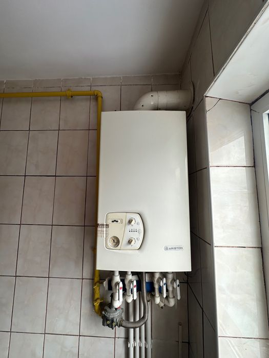 Apartament 2 camere, zona ULTRACENTRALA Vulcan - lift nou functional