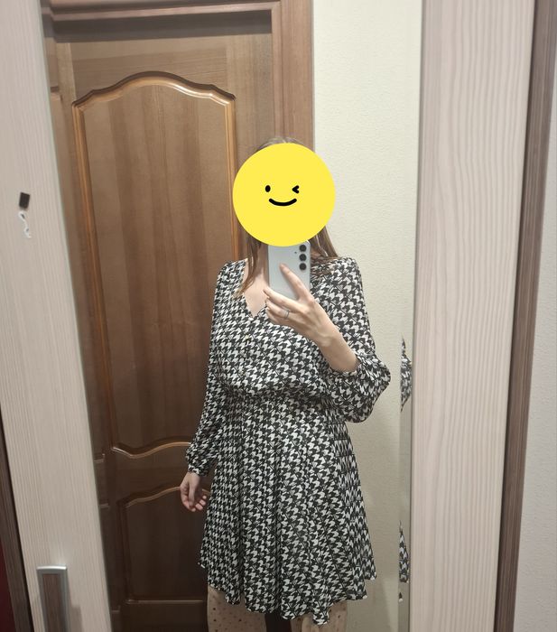 Платье черно-белое