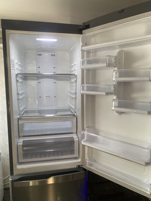 Продам холодильник Samsung