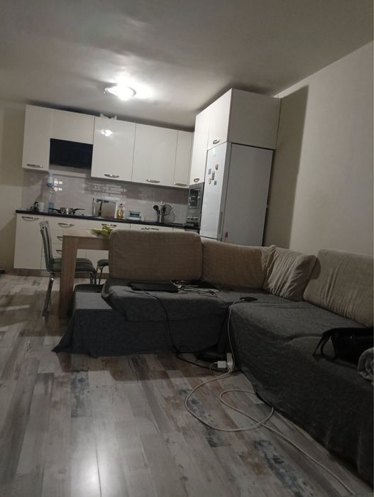 Триснаен обзаведен апартамент под наем