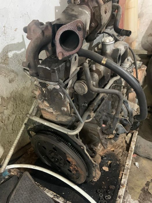 Двигатель 4M40 стояла на митсубиси делика