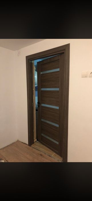 Montaj uși interior/exterior – rapid și profesional
