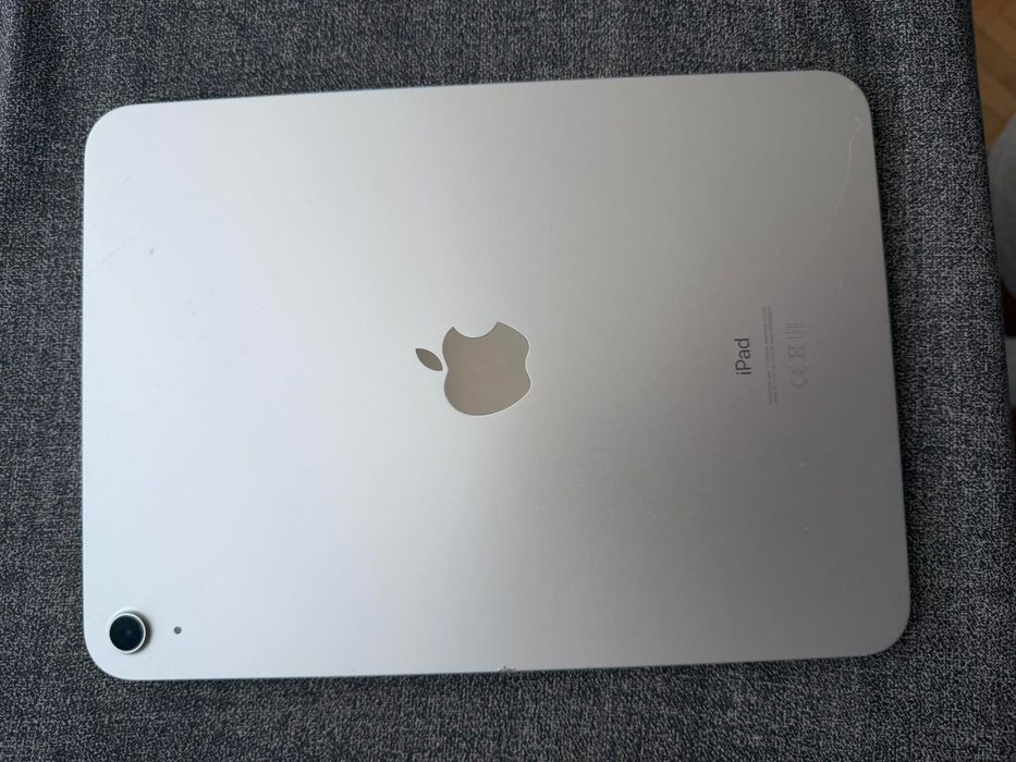 Продавам Apple IPad 10-то поколение