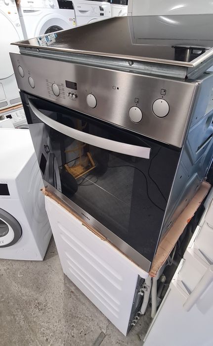 Фурна за вграждане Miele в к-т със стъклокерамични котлони