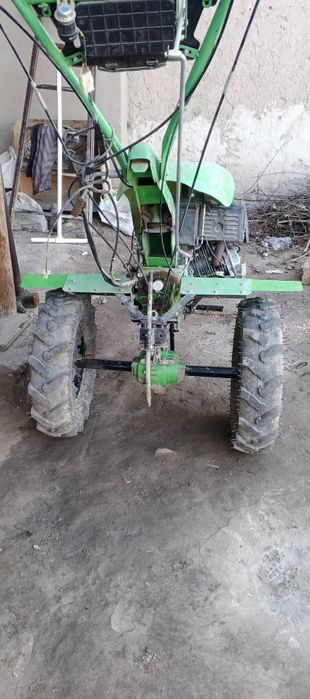 Mini taraxtir sotiladi xolat yaxshi kilitda yonibduribdi