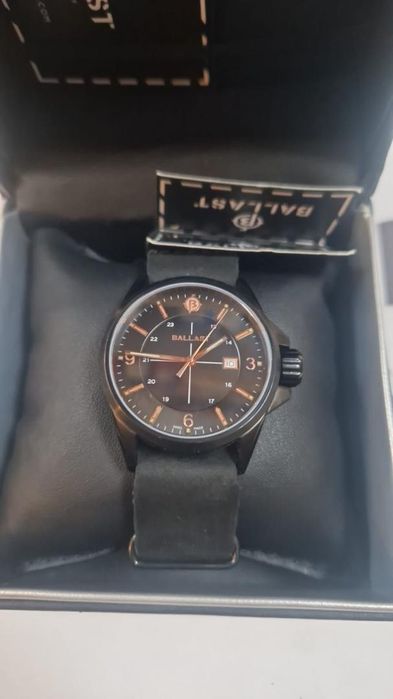 Ceas Balast pentru barbati din piele cu cadran negru Odin -P-