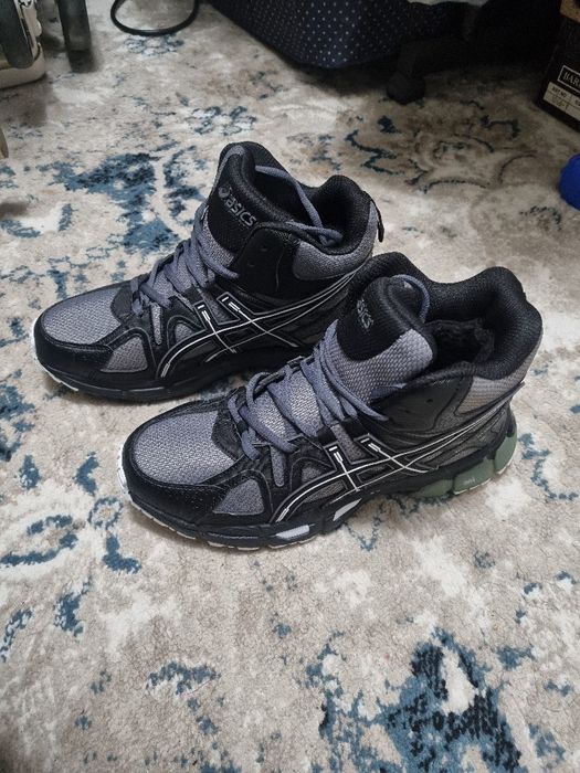 Asics zimni krasofka sotiladi yangi