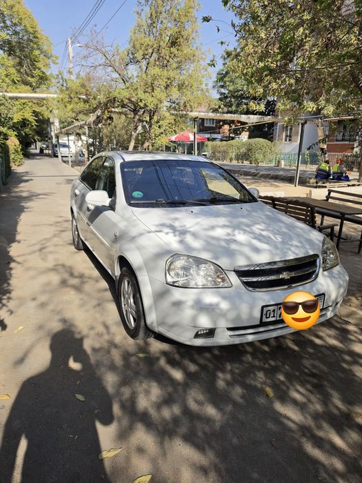 Lacetti 1.6 2013год 3 поз.автомат 6300 у.е. Белый
