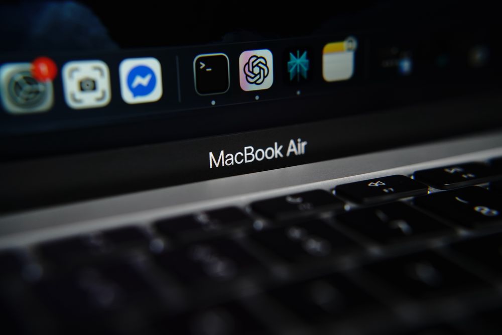 MacBook Air 13.3” M1 с кутия