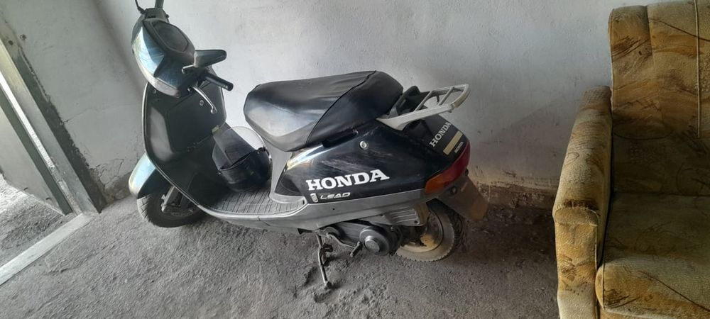 Продам скутор хонда