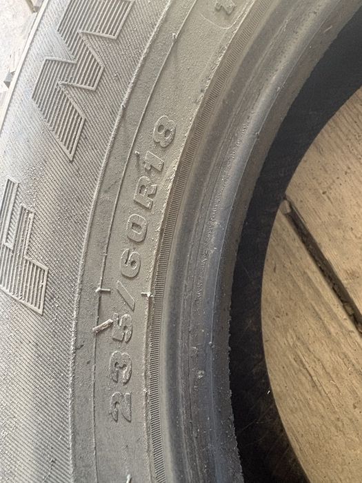 Липучка сатылады 235/60/R18