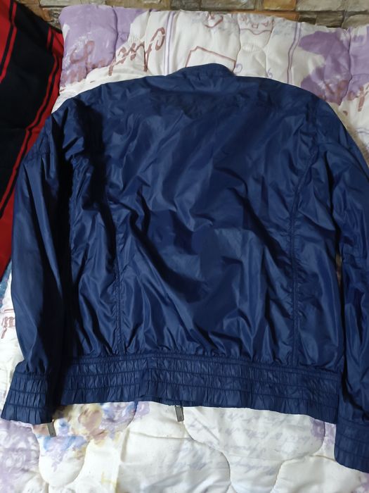 Geacă fis subțire de primăvară,marca PiazzItalia mărimea L.