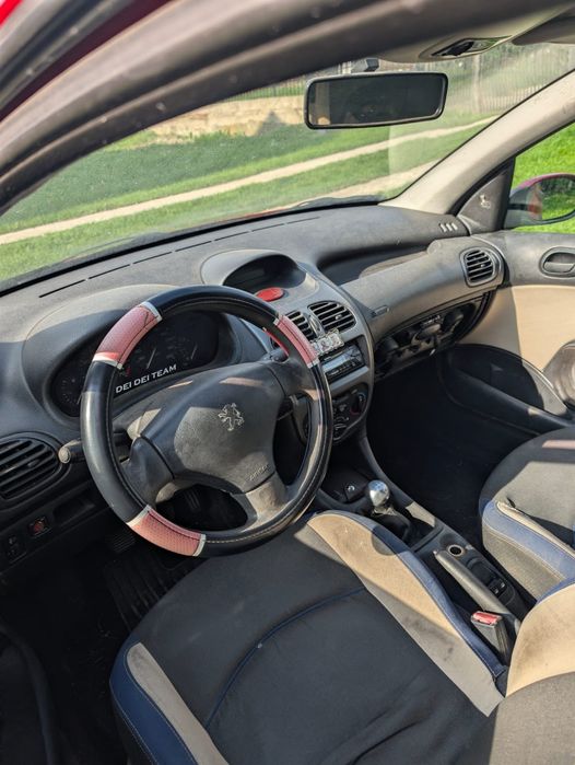 Peugeot 206  An 2005  1.1 Benzină