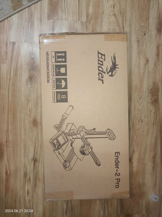 Vând imprimantă 3D ENDER 2 Pro