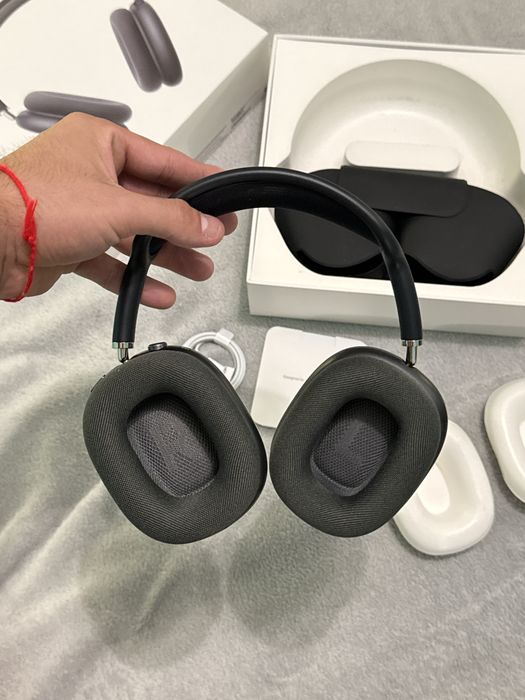 Apple AirPods Max