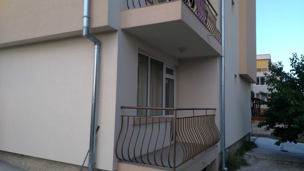 Продава се Хотел в Димитровград - 640 кв.м за 1000 €/кв.м - Снимка #2