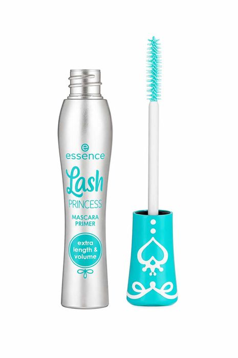 Подарявам спирали, основа и молив (MAC, ZARA, Essence и други)