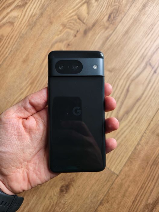 Google Pixel 8 Obsidian 128gb + 4 huse incluse