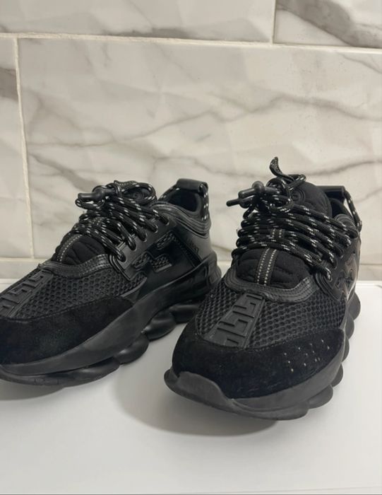 Versace chain reaction