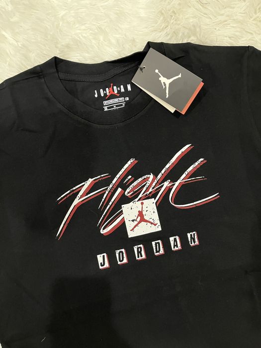 Футболка Jordan.