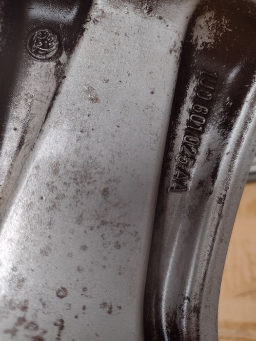 Оригинални 16-5х100 ЕТ42 6.5j Шкода Октавия 1