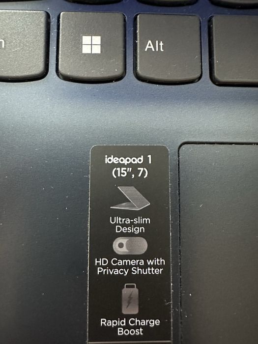 Лаптоп lenovo в гаранция