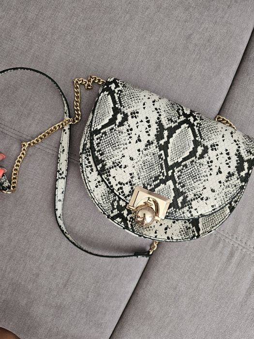 Различни видове дамски чанти