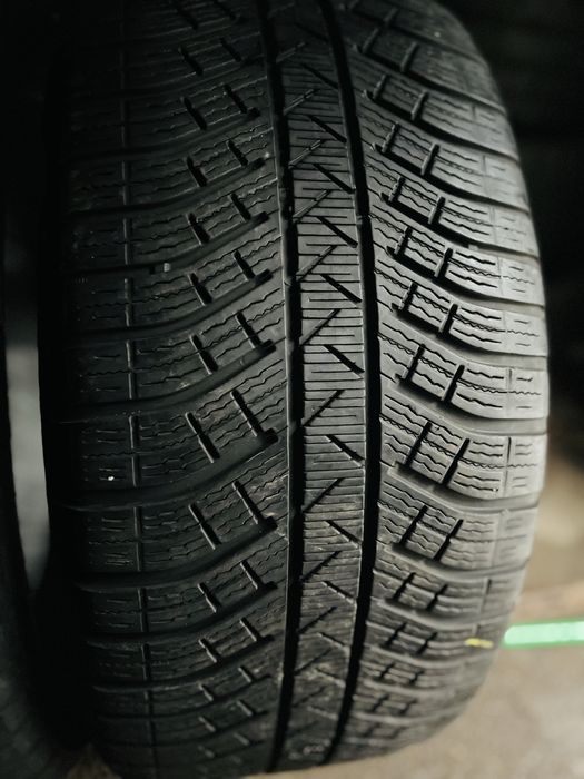 275/40/21- два баллона