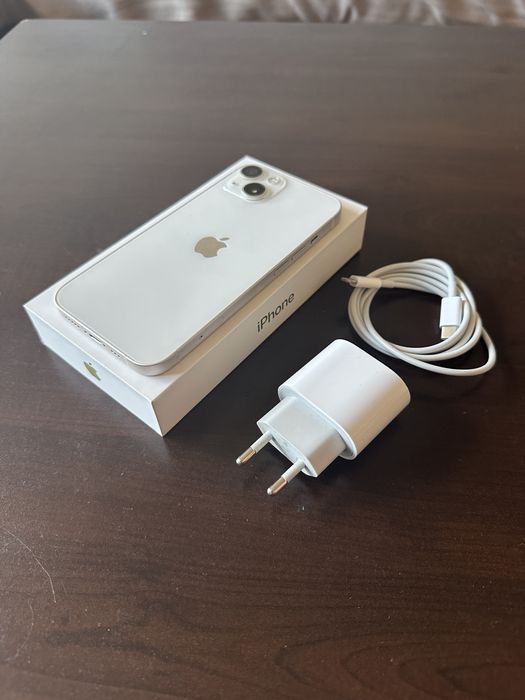 Iphone 13 + зарядно и кабел