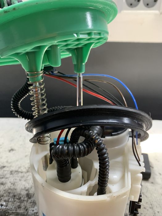 pompa rezervor benzina  volkswagen golf 7 1.4 benzina 2015