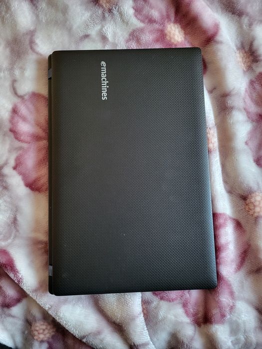 Продам ноутбук Acer Emachines