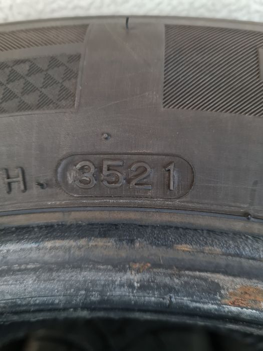 Зимни гуми 4 броя HANKOOK Winter Icept RS2 185 60 R15 дот 3521